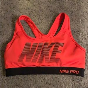 Nike pro sports bra